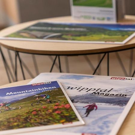 Stuwip Alps Appartements Adlerhorst Тринс Екстер'єр фото